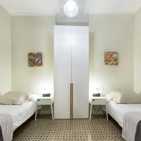 Apartment 4bedroom With A Balcony In Ramblas 1 2