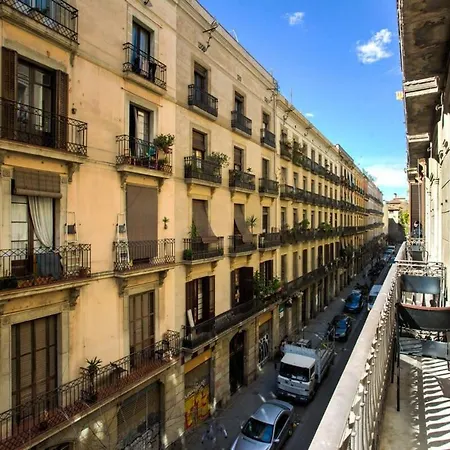 4bedroom With A Balcony In Ramblas 1 2 Barcelona